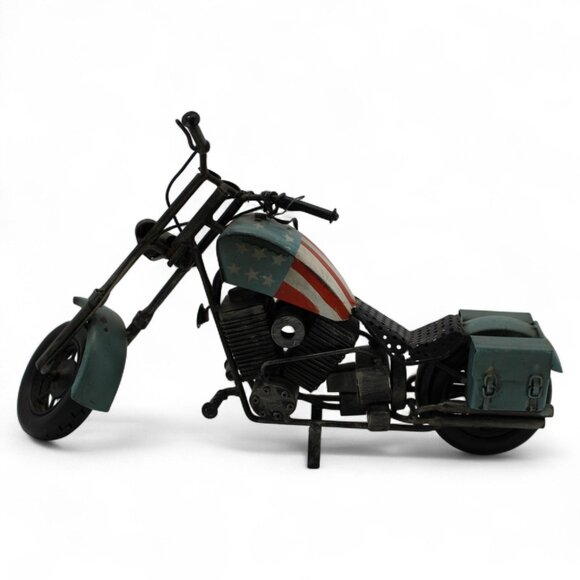 Vintage Metal Motorcycle Model With American Flag Design & Saddlebags - Picture 7 of 8